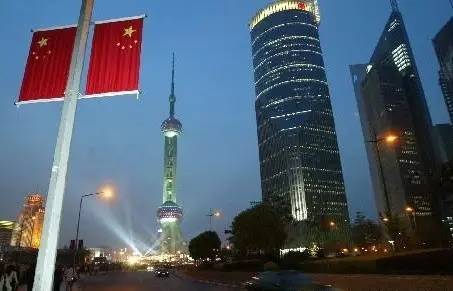【汇讨论】外汇储备两年缩水1/4，是藏汇于民，还是国民财富流失？