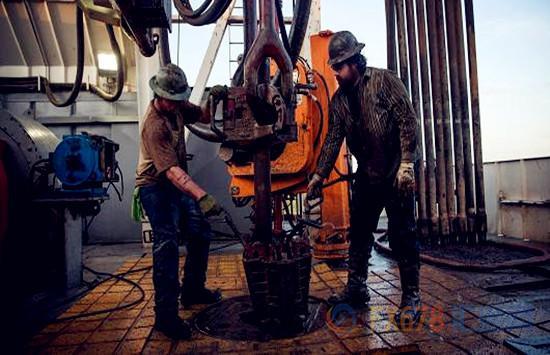 OPEC向美国页岩油下达战书,多国齐聚休斯顿商讨对策