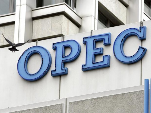 袁桐念:OPEC有望延长减产原油震荡高空为主2.20原油白银操作建议