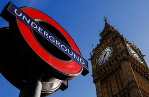 英国脱欧法案再遭不利 谋求在上议院扭转局势