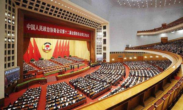 舒浩闻：避险加息势均力敌，白银纠结区间整理