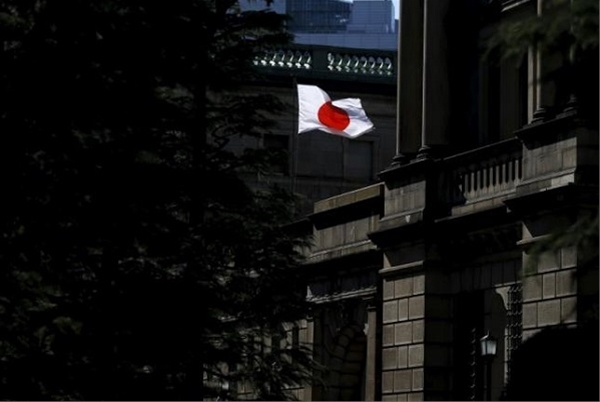 分析:虽然央行否认 但日本进一步陷入事实上的直升机撒钱境地