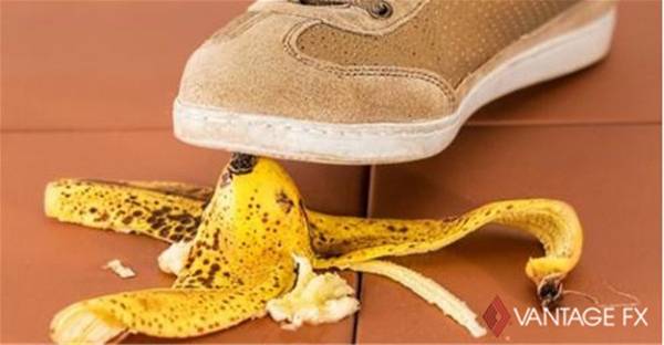 市场震荡前行，风险规避回归