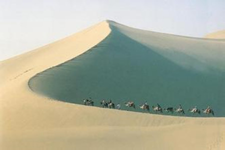 郑怀凡:1.5日间白银多单解套,晚间原油沥青白银布局备战EIA