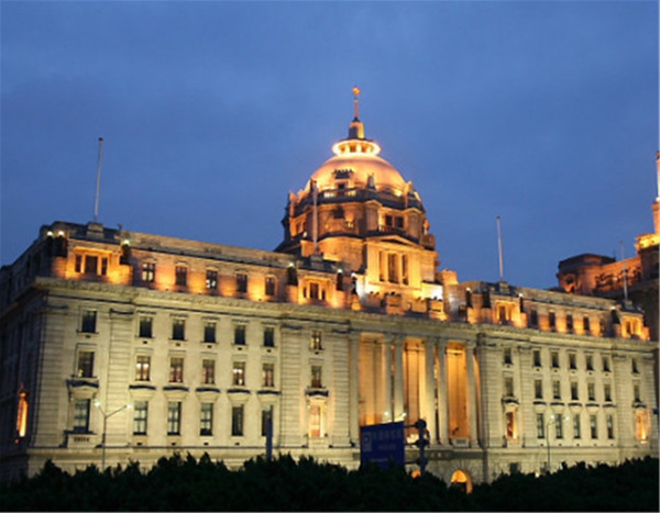 汇丰:人民币短期仍贬值 预计年底见6.9