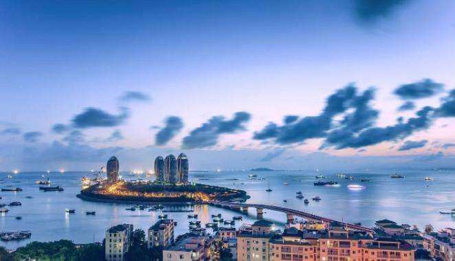余亦航:美元强势论致使金价震荡回调,1.30黄金多空单怎么解