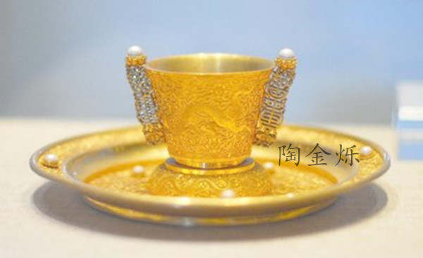 陶金烁：4.3超级非农即将来袭，晚间黄金操作建议