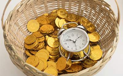 夏钧姗：炒黄金想盈利却总亏损!不总结分析永远是在亏