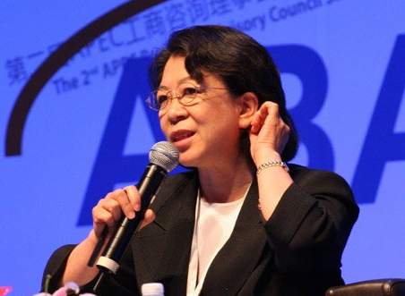 从中国最早女外汇交易员到世界最高市值银行家 她是如何做到的