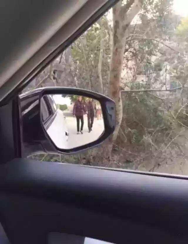 27张一丝不挂的人性照片，直击心灵！ 你会流泪