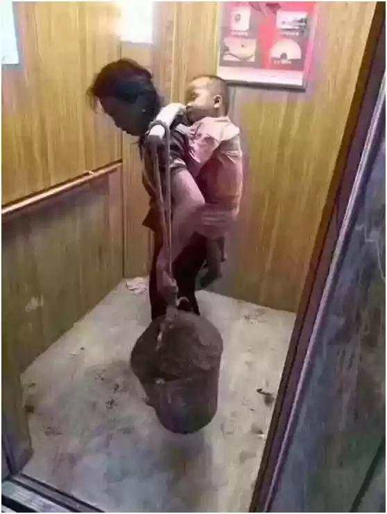 27张一丝不挂的人性照片，直击心灵！ 你会流泪