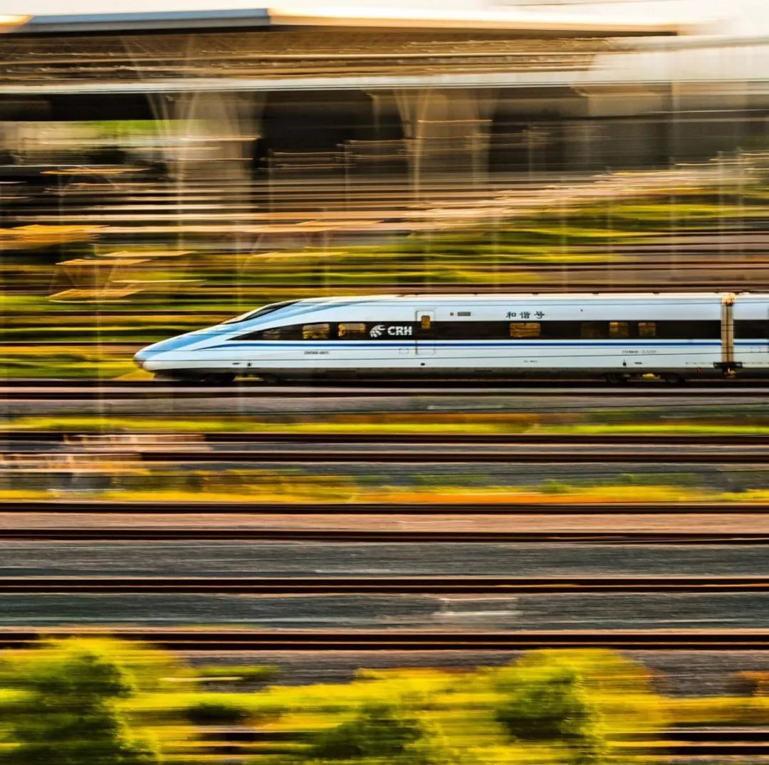 feed image