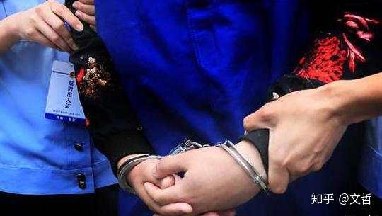 遇到外汇黑平台不给出金,跑路了怎么办?报警有用吗?