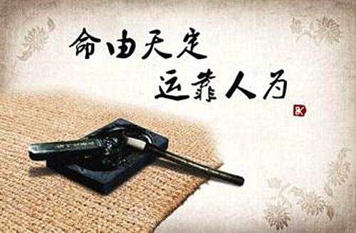 杨嘉壹：11.7黄金盘整蓄势上涨至千五？今日黄金价格走势破位即涨！