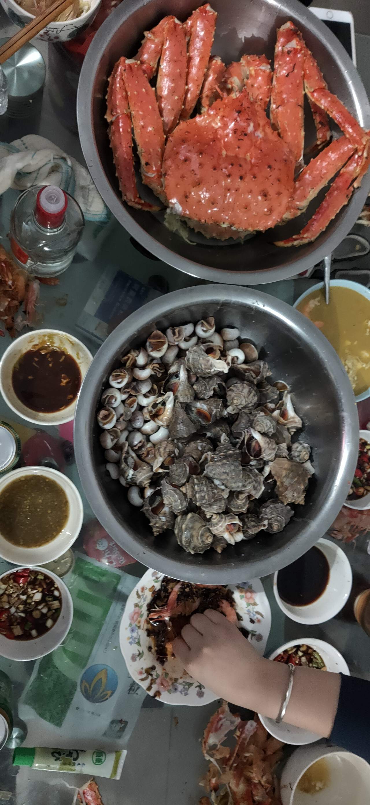 feed image