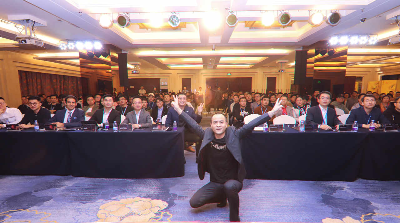feed image