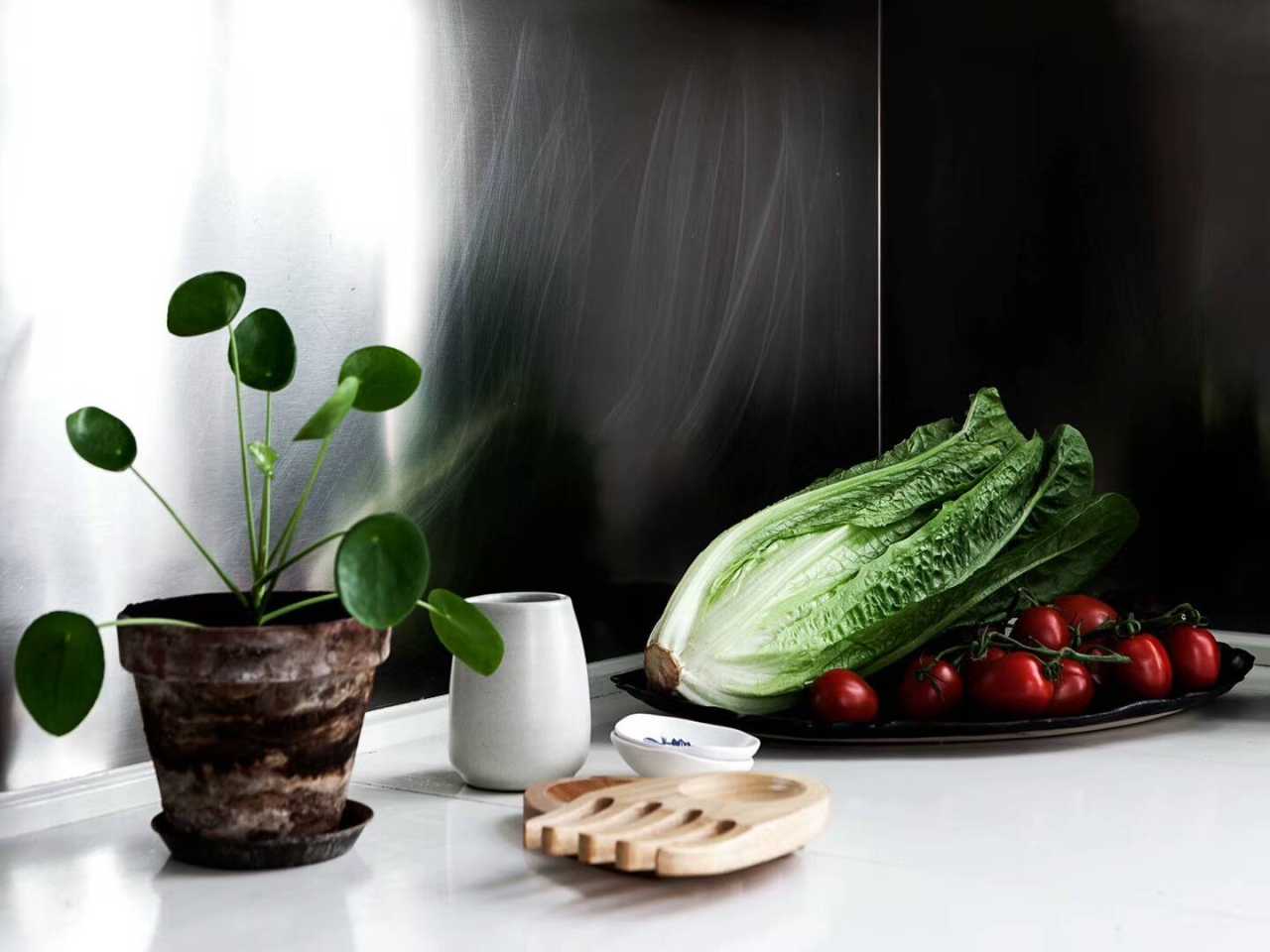 feed image