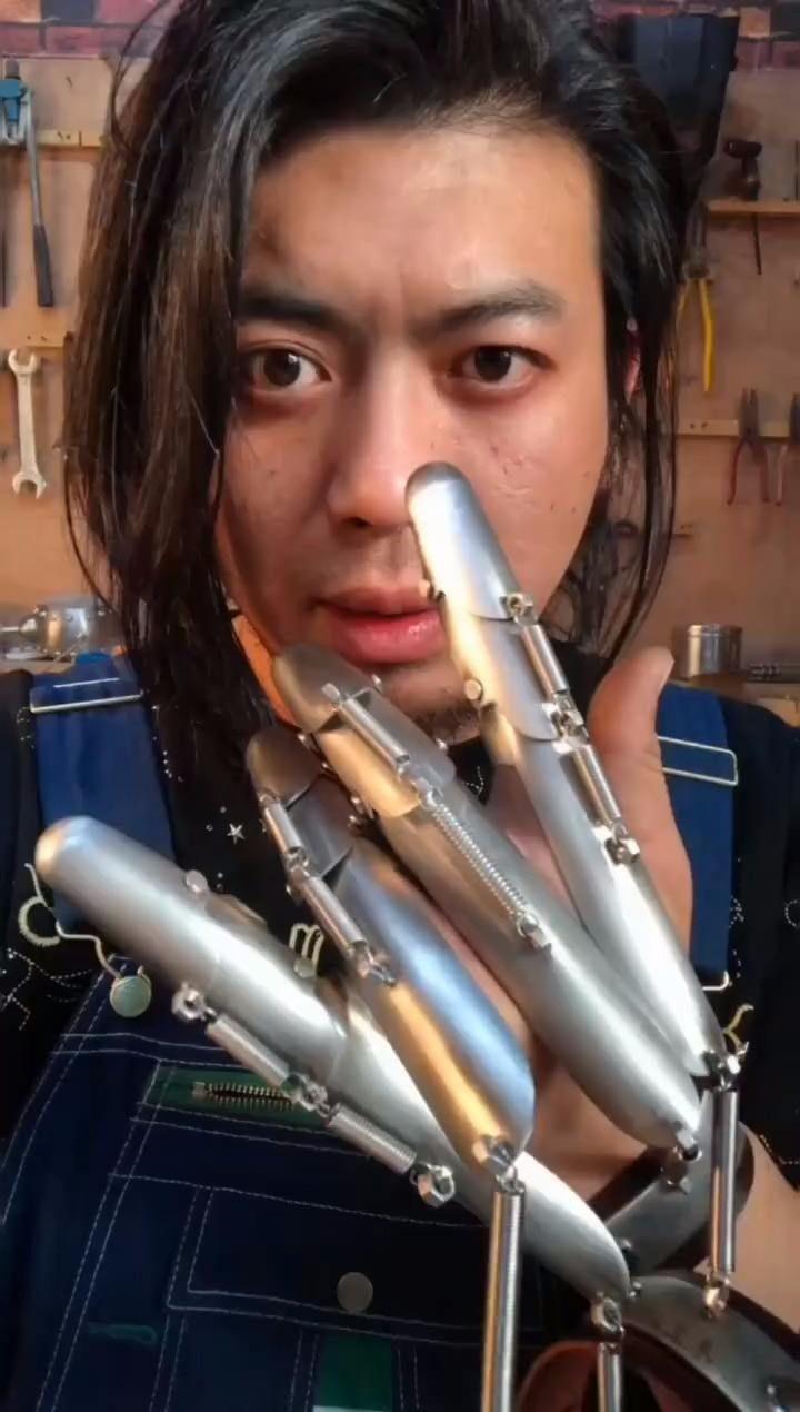 内幕揭秘：那些被白嫖的共享按摩椅，赚到钱了吗？