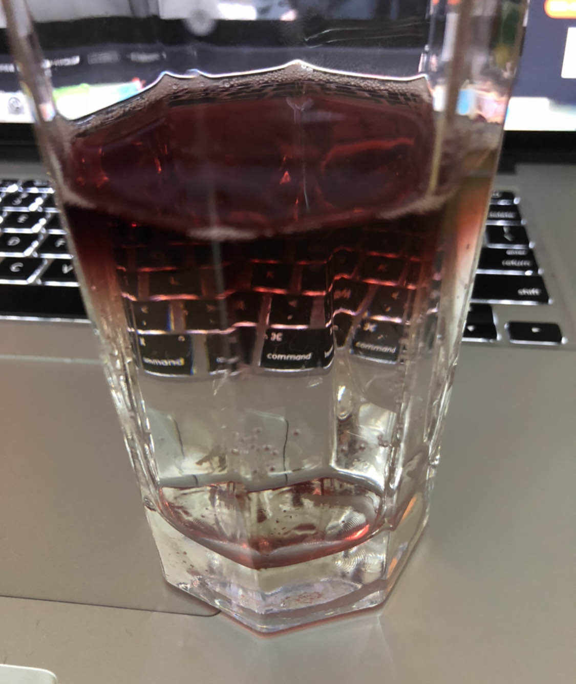 feed image