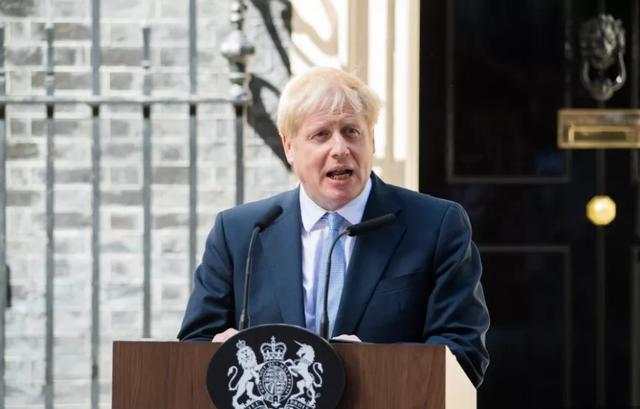 FXTRADING：英国首相病情突然恶化！黄金多头准备好了吗？