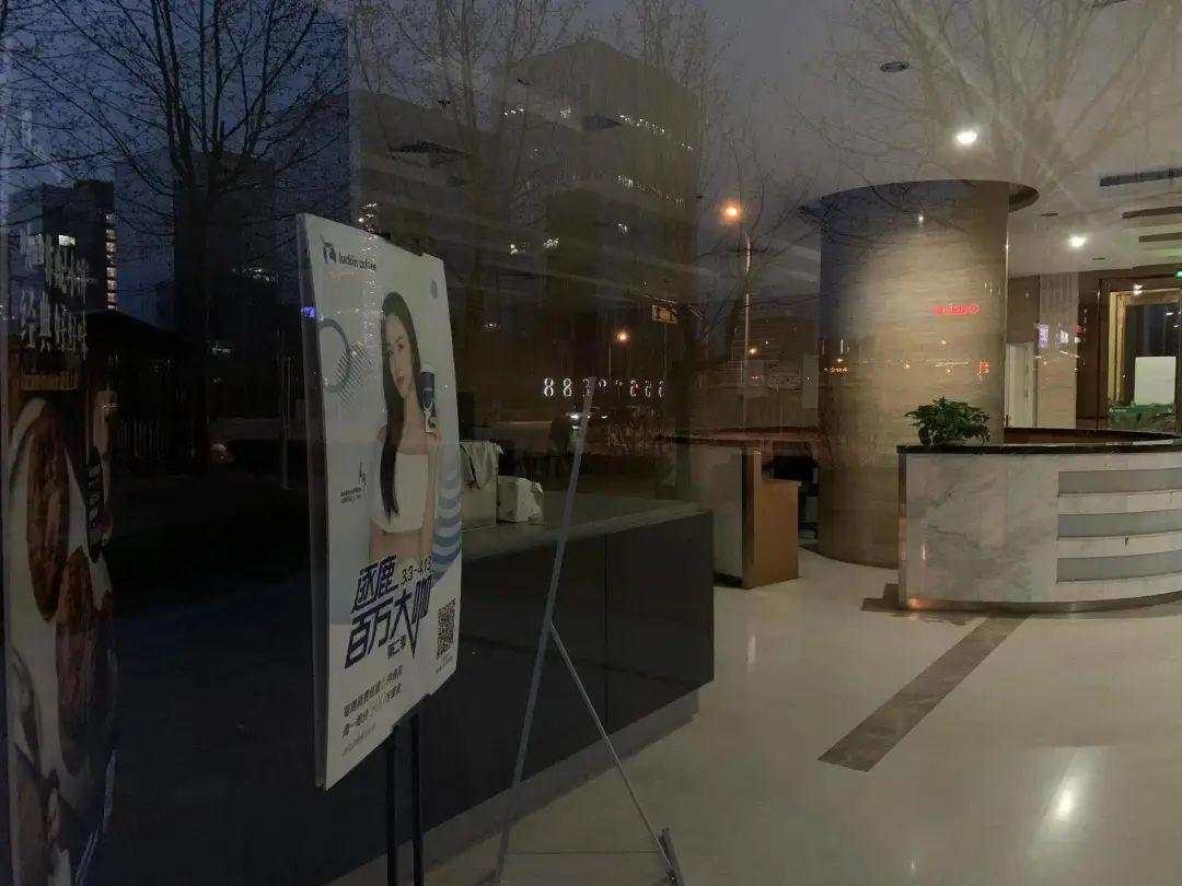 走访30家瑞幸门店:有的爆单有的闭店,顾客只关心优惠券