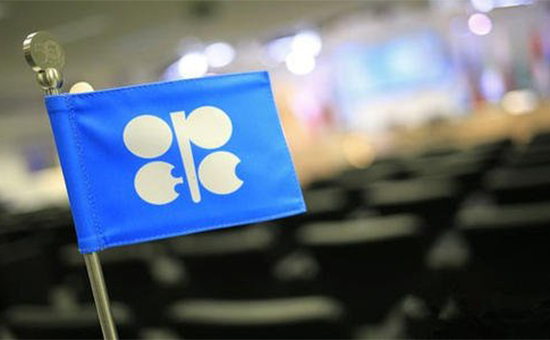 美原油重新站上40关口!黄金爆发逼近1760新高在即