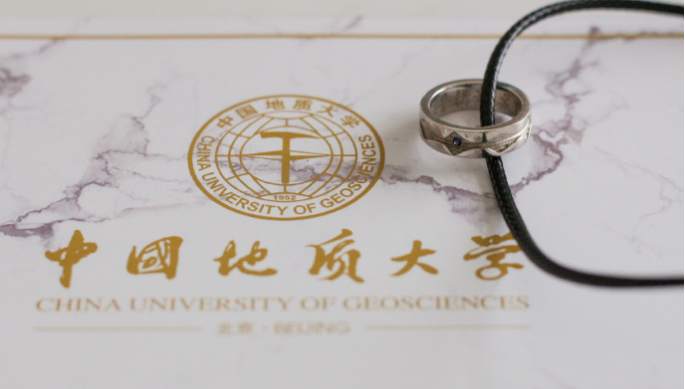 无数人为这场骗局买单，投资还是选择黄金更靠谱