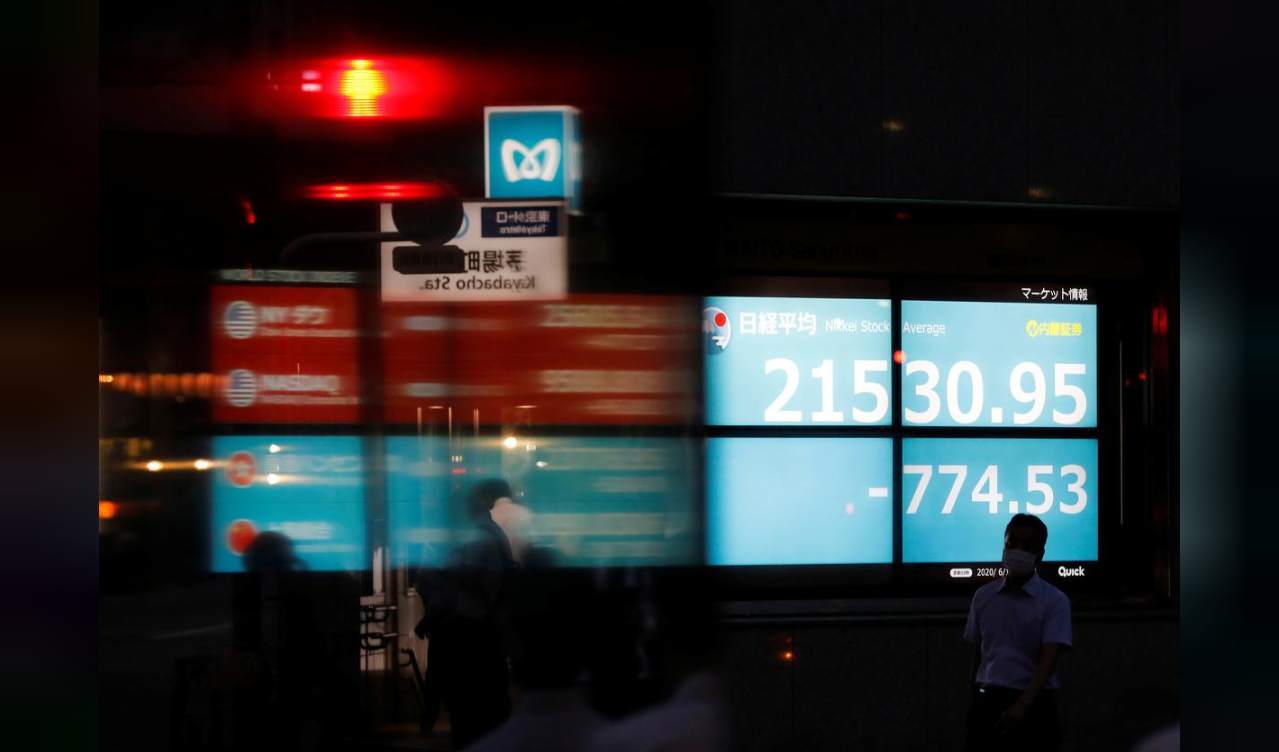 Global stocks retreat on rising second wave fears