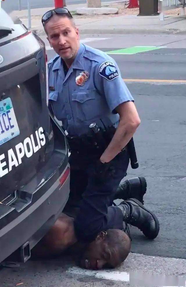 黑人之死引爆全美！都四百年了，为何还要受歧视？