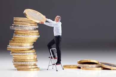 卢秋悦：你知道纸黄金和实物黄金有何区别吗？