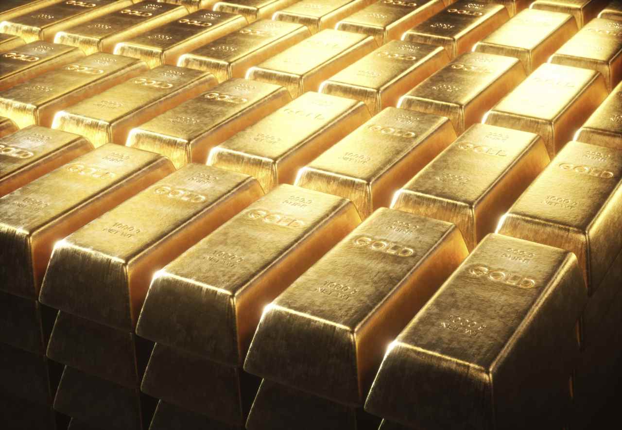 Gold prices surge to record high amid coronavirus worries, U.S.-China tensions