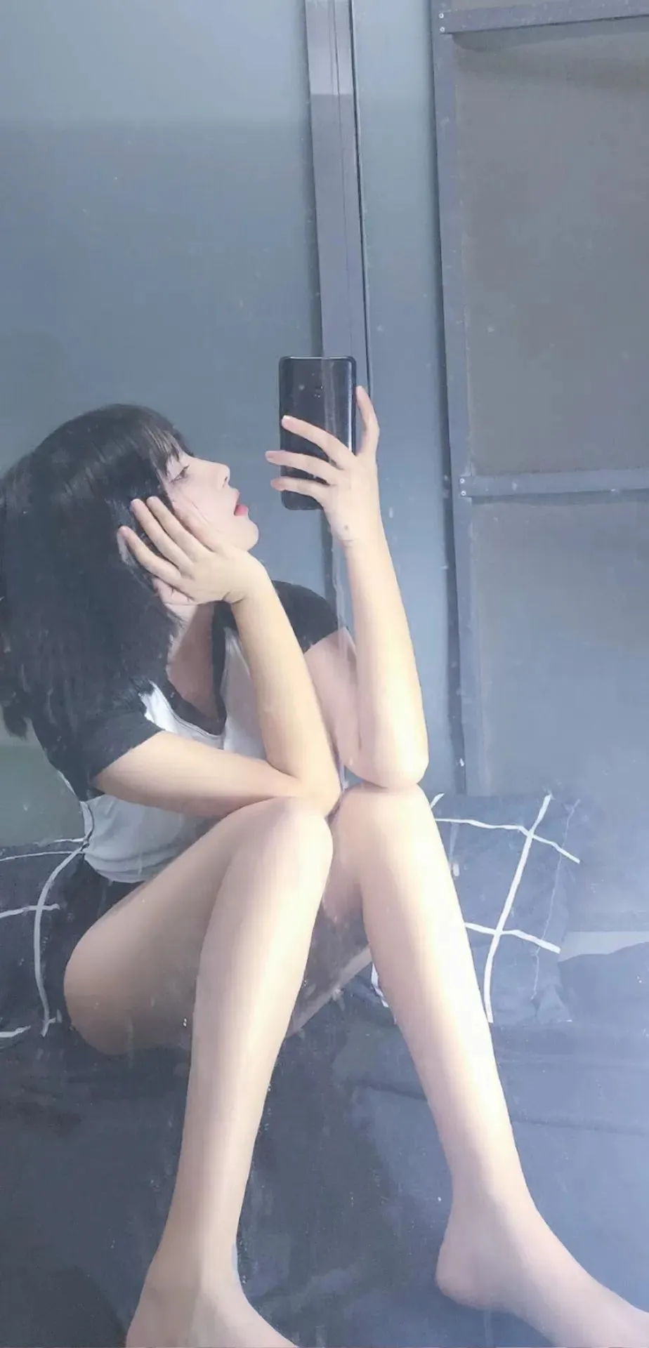 feed image