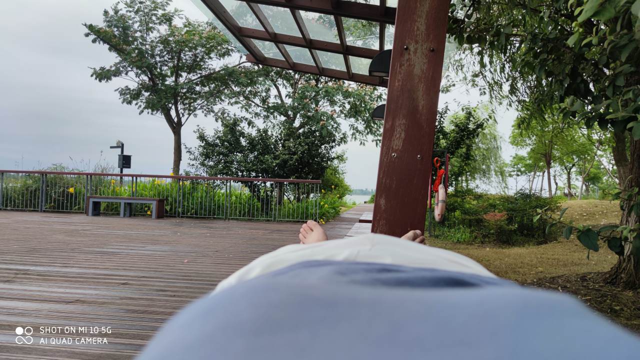 其实天没有那么的蓝