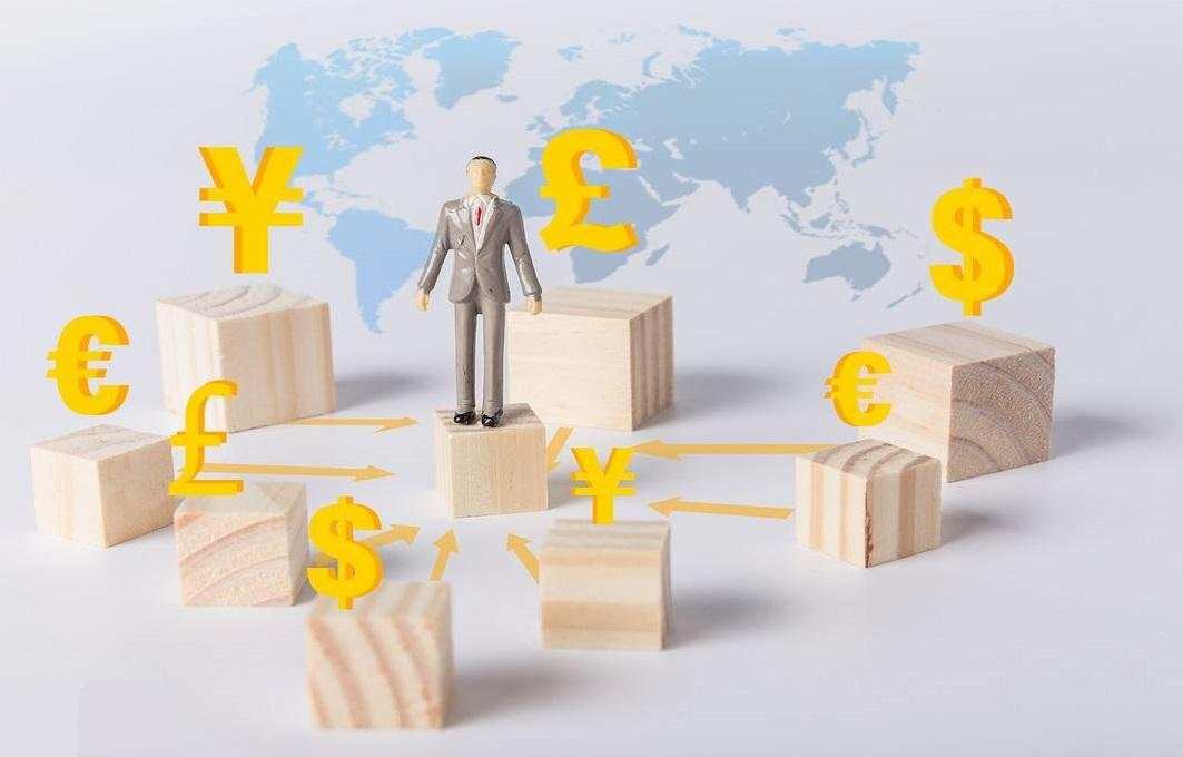 李瑜菲：炒期货你不及时离场，你不破产谁破产！