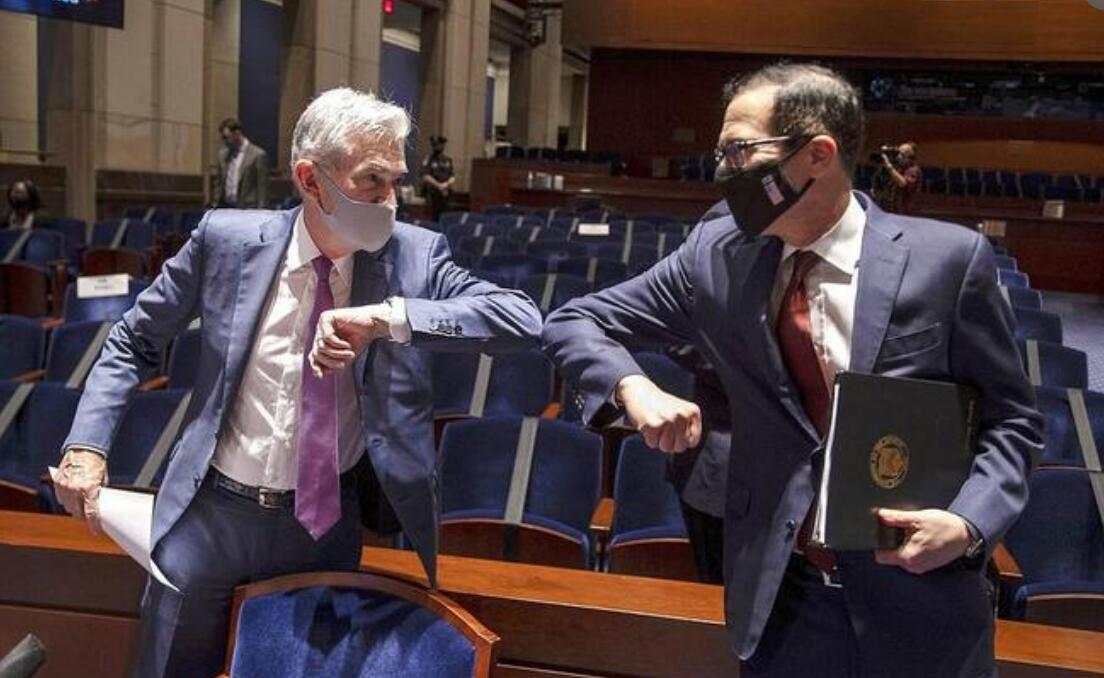 鲍威尔努钦在线打太极，黄金遭遇抛售