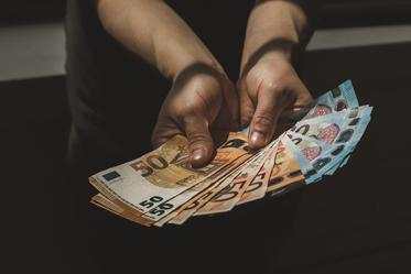 罗启明：散户投资黄金不断亏损爆仓病根在哪？是你运气不好吗还是？