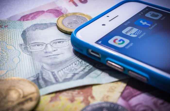 Nhật Bản thông qua dự luật tăng cường giám sát bốn ôm trùm công nghệ