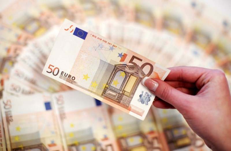 Tỷ giá EUR/USD giảm nhẹ với dấu hiệu sẽ có thêm kích thích từ ECB