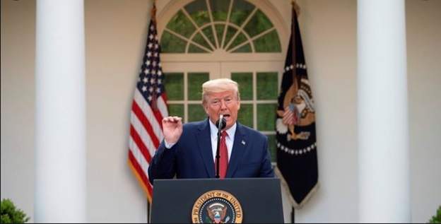 CỔ PHIẾU TRƯỢT GIÁ, ĐÔ LA LEO THANG KHI TRUMP ÁP DỤNG CHÍNH SÁCH TỰ LẬP