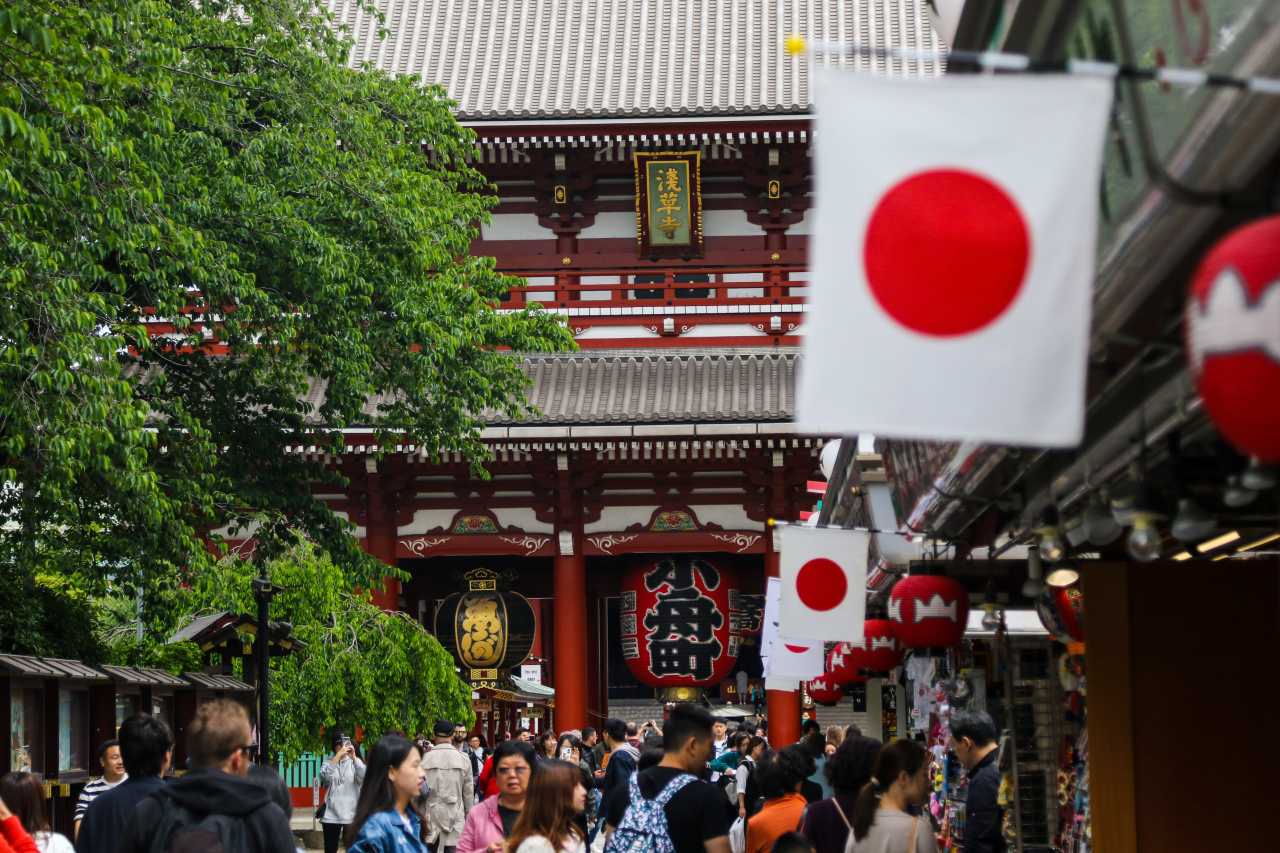 BREAKING: Yen Rises as Vaccine Boost Fades
