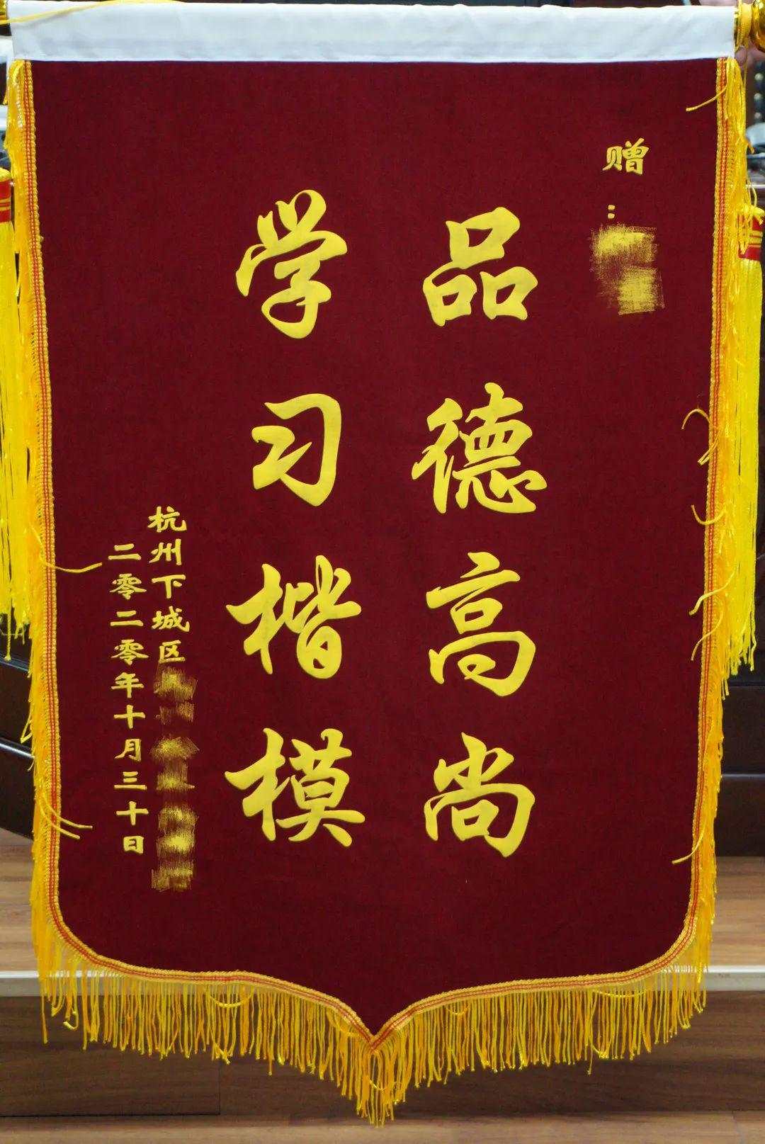 太乌龙!女子杭州花八千多买的红宝石吊坠,价值竟达八万