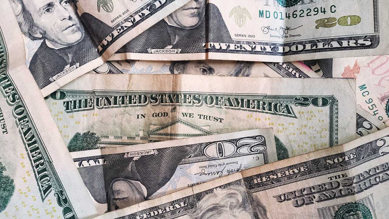 BREAKING: Dollar Steadies Amid Rising Coronavirus Cases