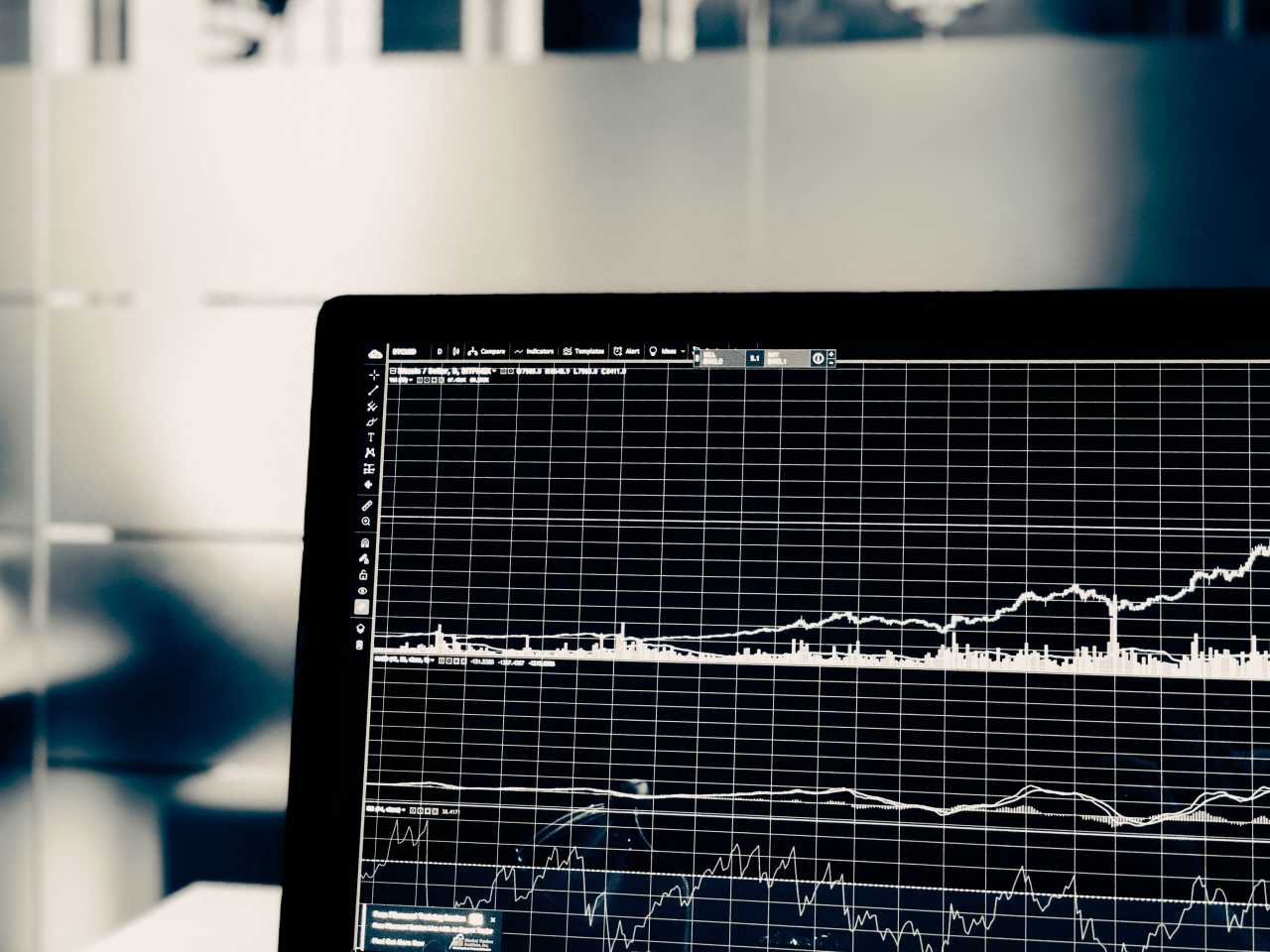 BREAKING: Asian Stocks Hit Record Peak as Vaccine Hopes Dampen Virus Fears