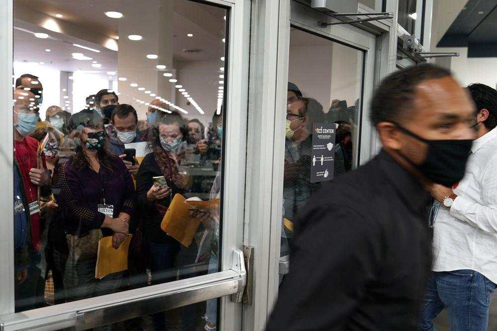 大选结果面临质疑！全美多个城市为预防骚乱做起准备