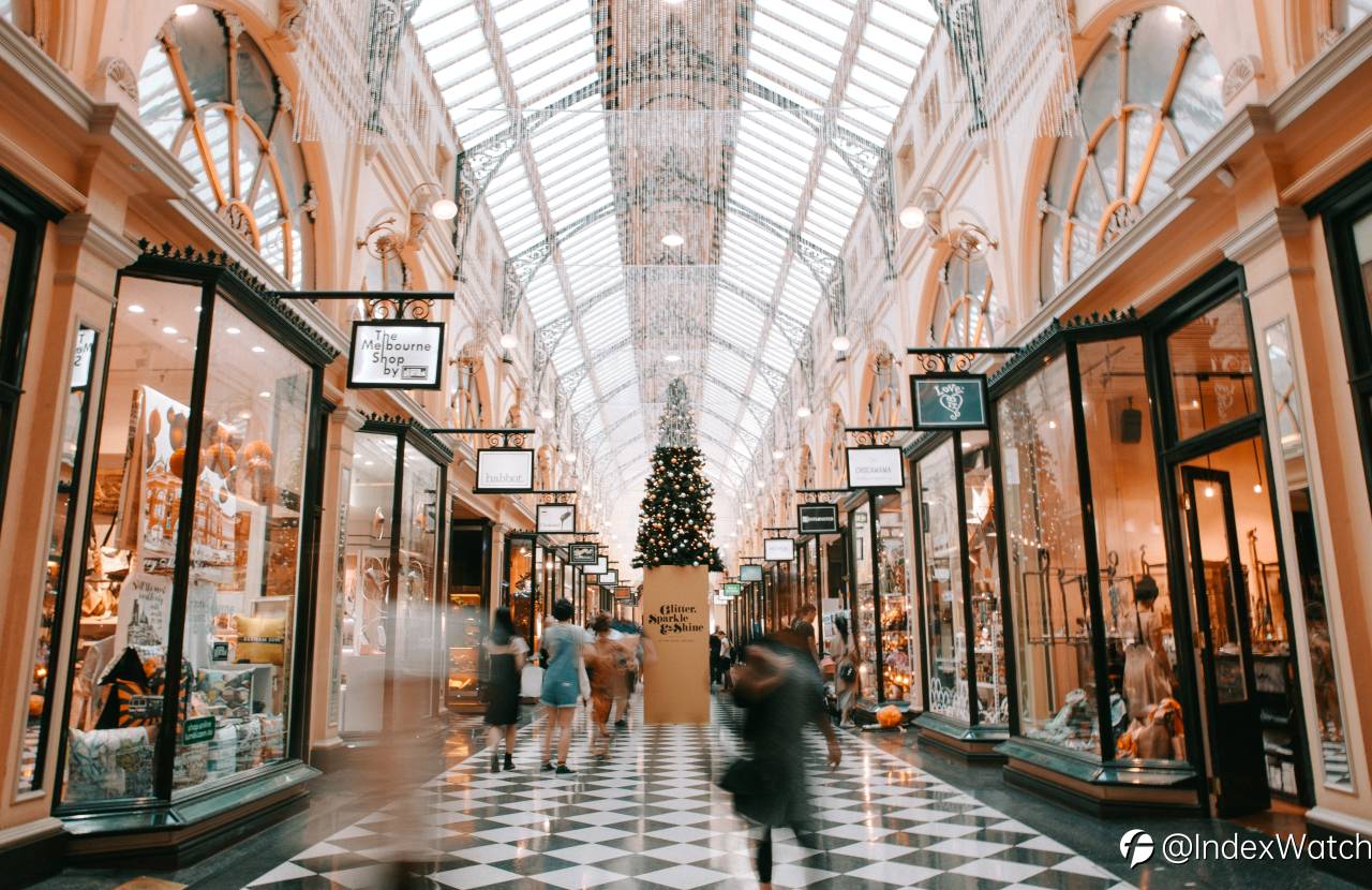 BREAKING: Gap Misses Profit Estimates on Higher Costs From Online Shift