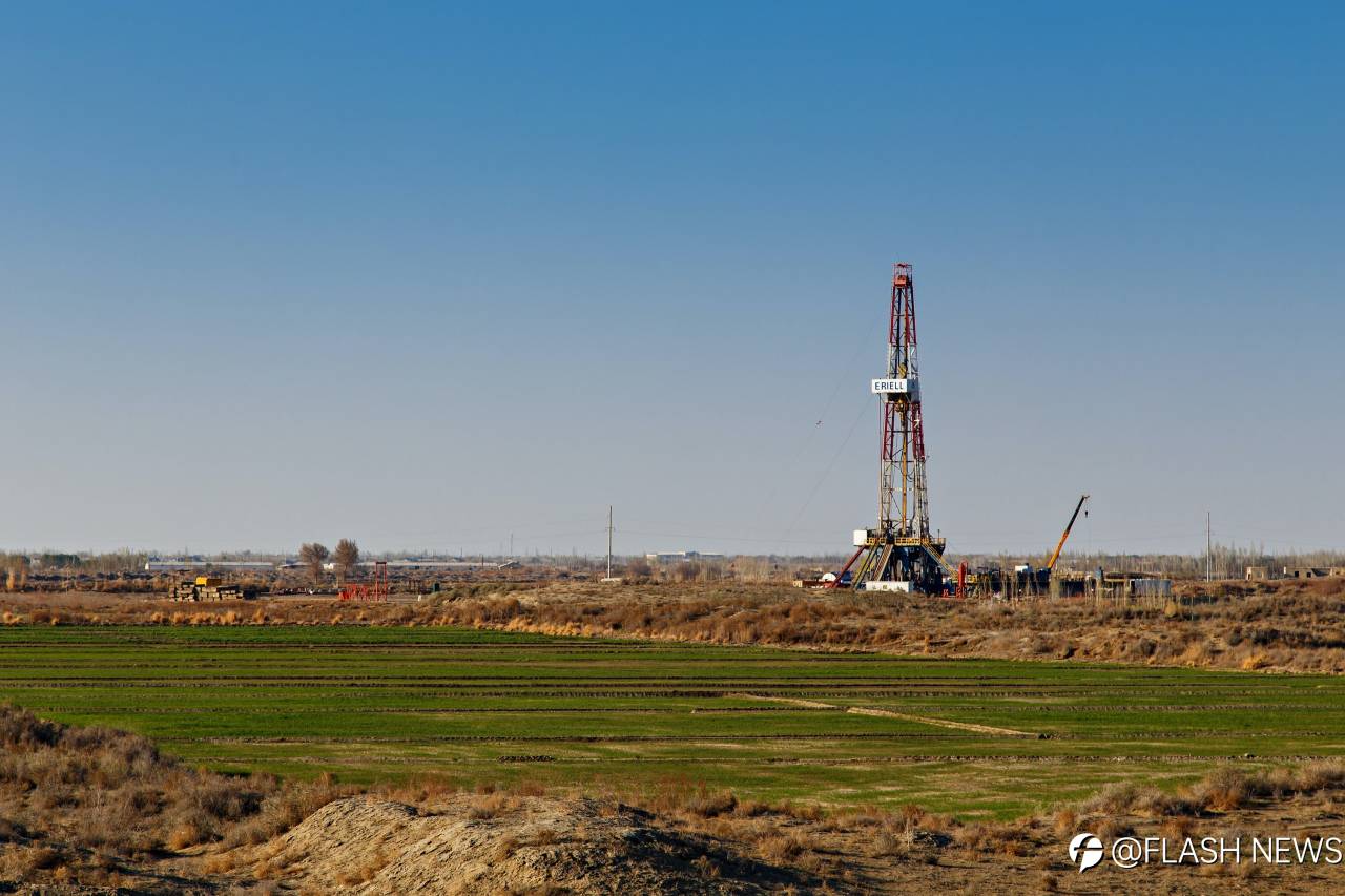 BREAKING: Oil Rally Pauses After Report Points to Rising U.S. Stockpiles