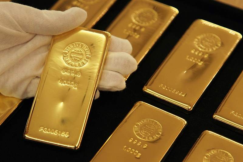 黄金1842极弱下跌，谨防黄金探底回升