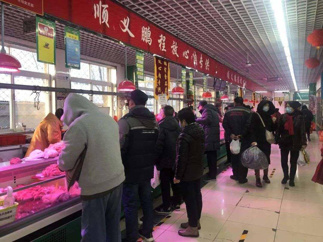不能全怪社区团购，但菜贩子生意真的越来越难做