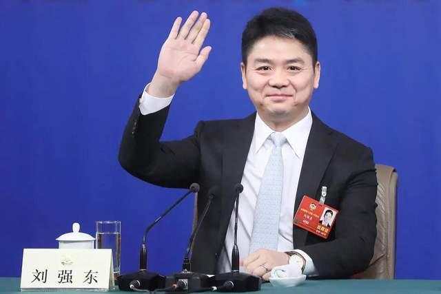 京东进上市量产快车道，京东健康首日市值增千亿，刘强东身家暴增