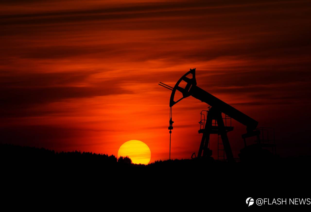 BREAKING: Oil Slips as Gloom Grows Over Soaring COVID-19 Cases, Lockdowns